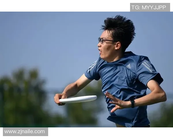 广州飞盘队在飞盘战术排行榜中荣获第六名展现实力与潜力